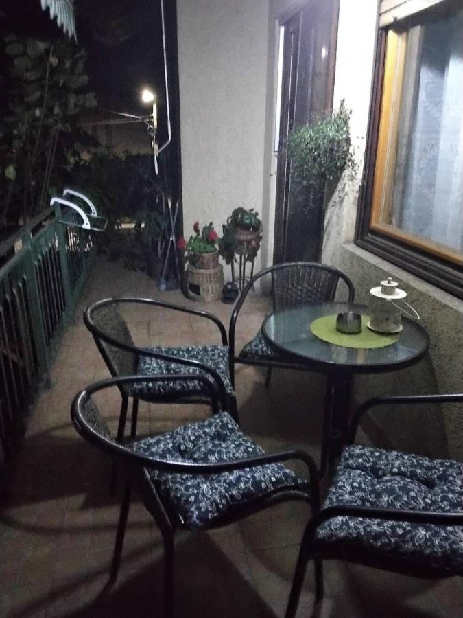 Fina Apartman Leskovac  Buitenkant foto